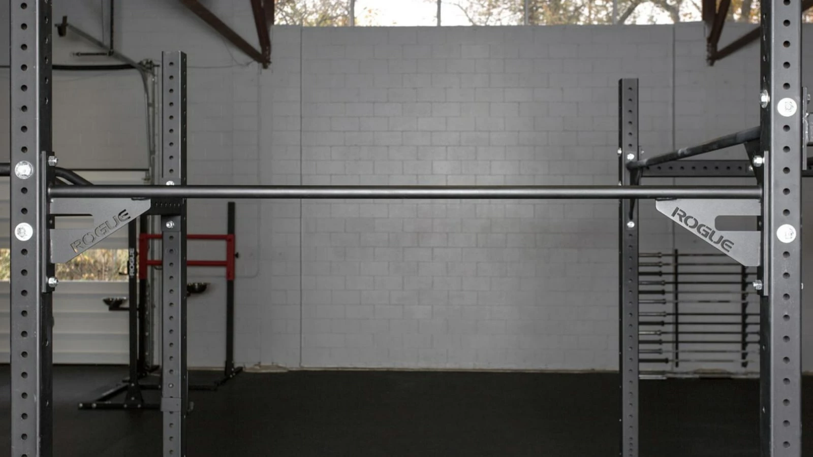 Rogue Fitness Rogue 70" Single Pull-up Bar 2.0 3 Rogue Fitness Rogue 70" Single Pull-up Bar 2.0