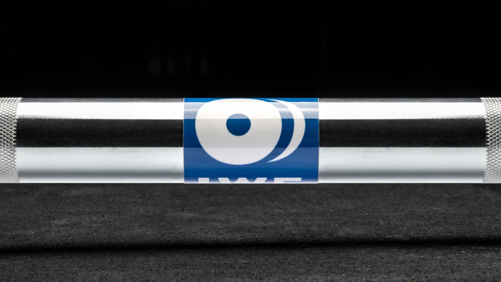 Rogue Fitness Rogue 28MM IWF Olympic Weightlifting Bar W/ Center Knurl - Bright Zinc 4 Rogue Fitness Rogue 28MM IWF Olympic Weightlifting Bar W/ Center Knurl - Bright Zinc - Image 2