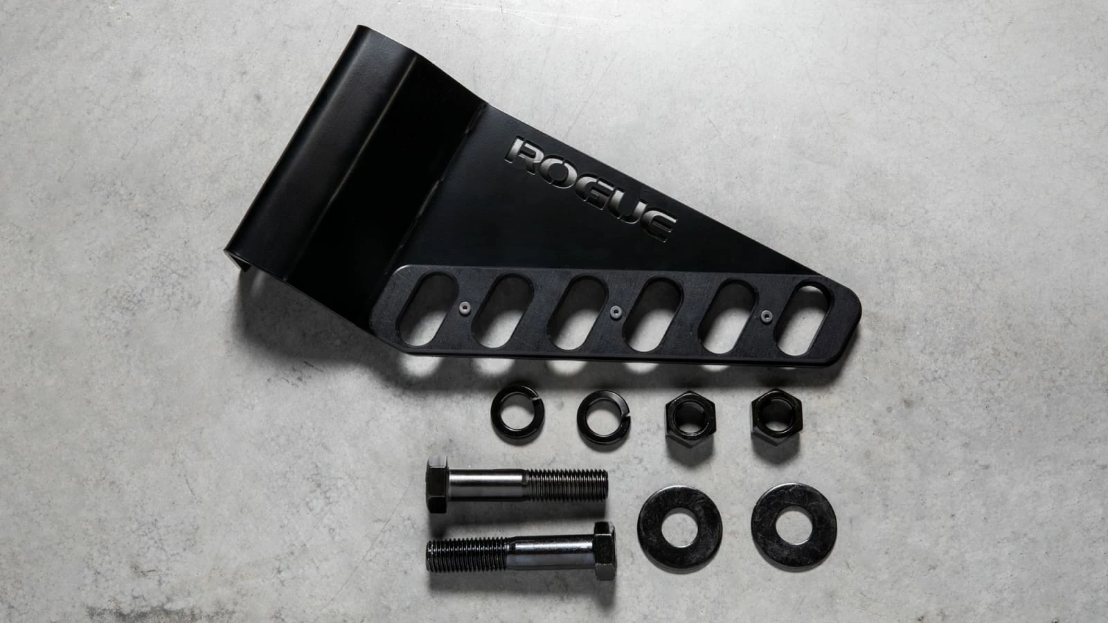 Rogue Fitness Monster Chain Hanger 5 Rogue Fitness Monster Chain Hanger - Image 3