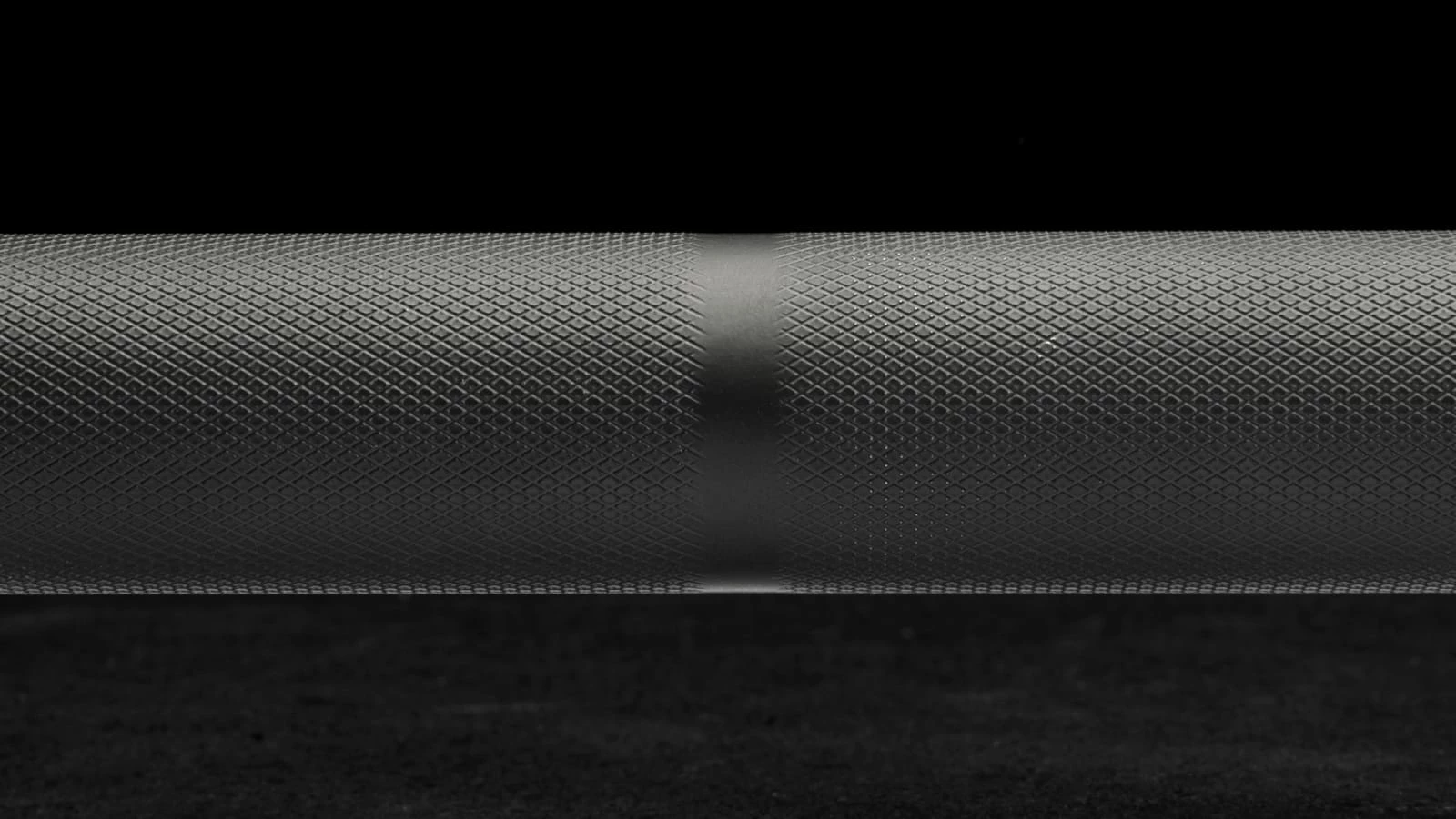 Rogue Fitness Rogue 25MM IWF Olympic Weightlifting Bar - Cerakote 6 Rogue Fitness Rogue 25MM IWF Olympic Weightlifting Bar - Cerakote - Image 4